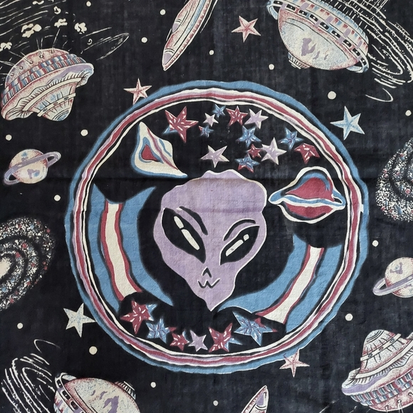 VINTAGE 90s Sacred Threads Wall Tapestry Alien UFO Space - Picture 3 of 11